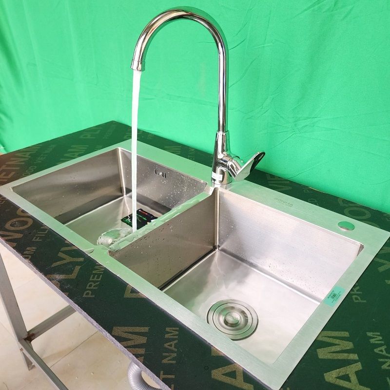 Bộ Chậu Sơn Hà Luxury với Vòi Pop Song VR6001