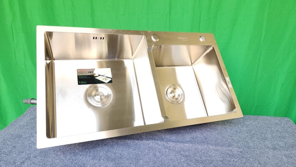 Chậu rửa bát Sơn Hà Premium 2 hố lệch