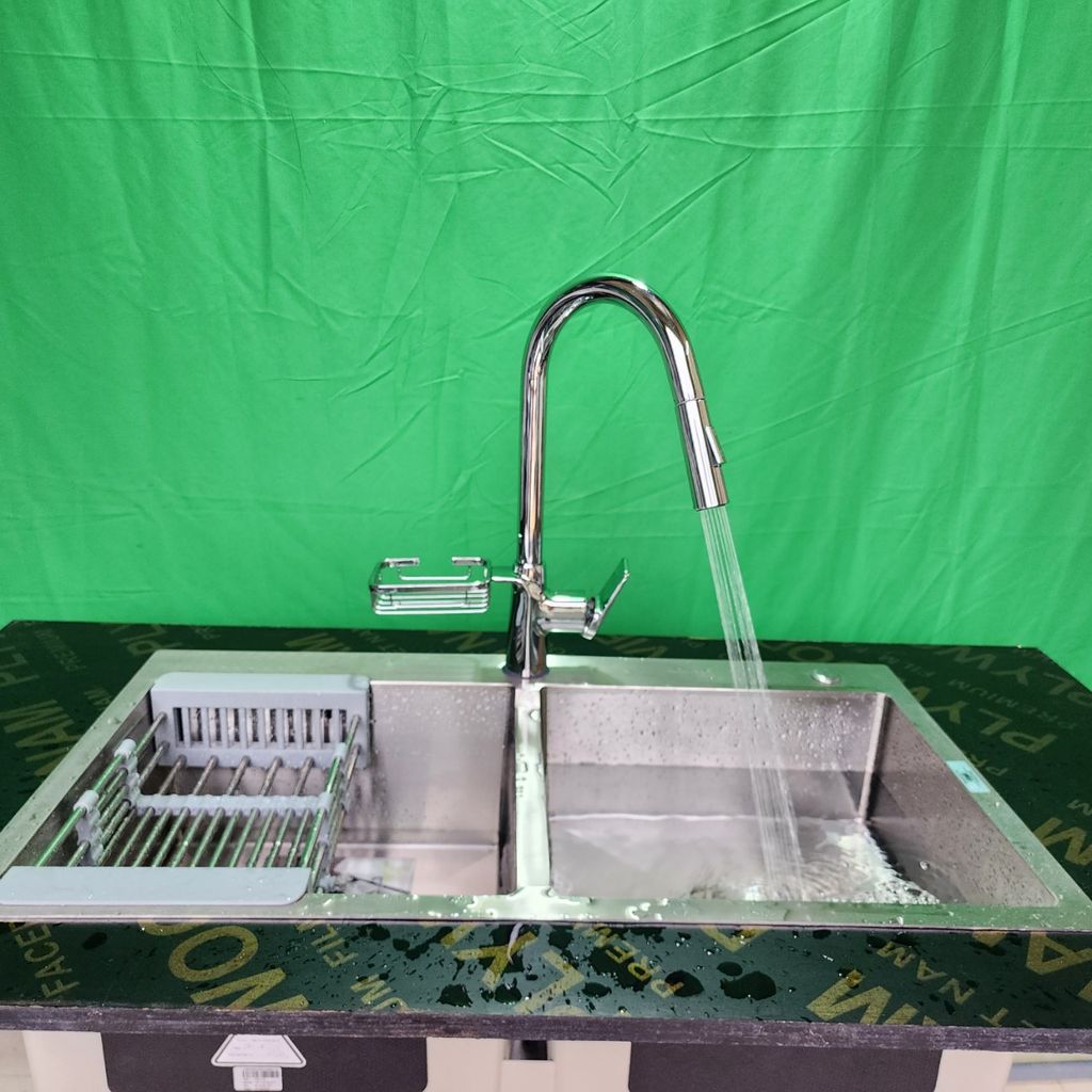 Vòi rửa bát dây rút HG bóng