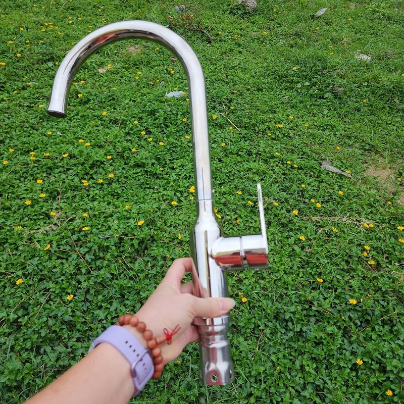 Vòi rửa bát cần cứng HG bóng