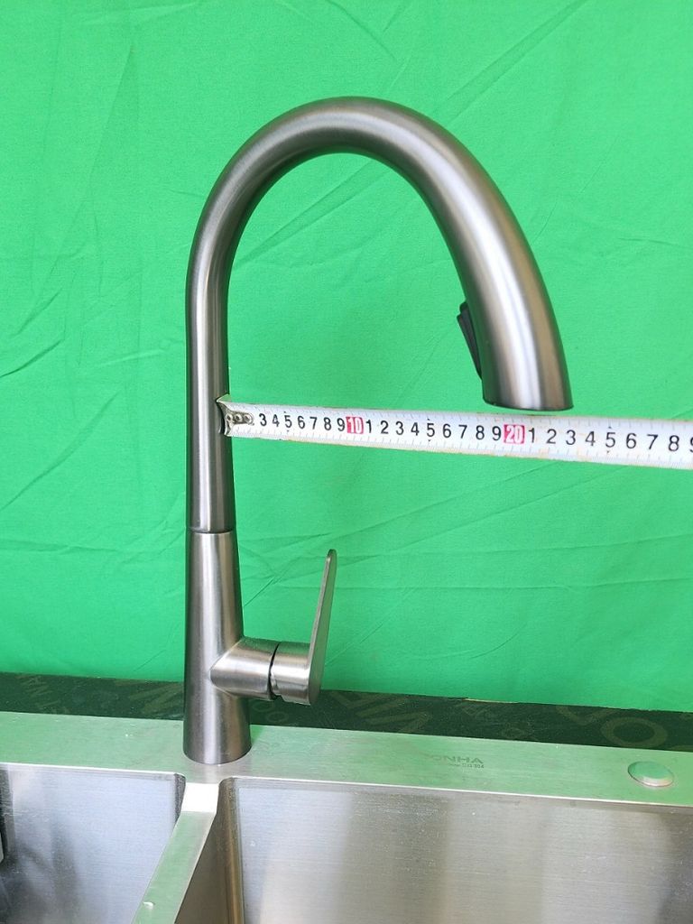 Vòi rửa bát dây rút HG