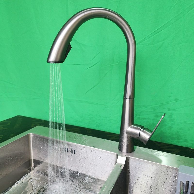 Vòi rửa bát dây rút HG