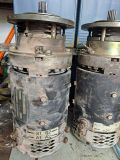 Motor di chuyển xe nâng người làm việc trên cao