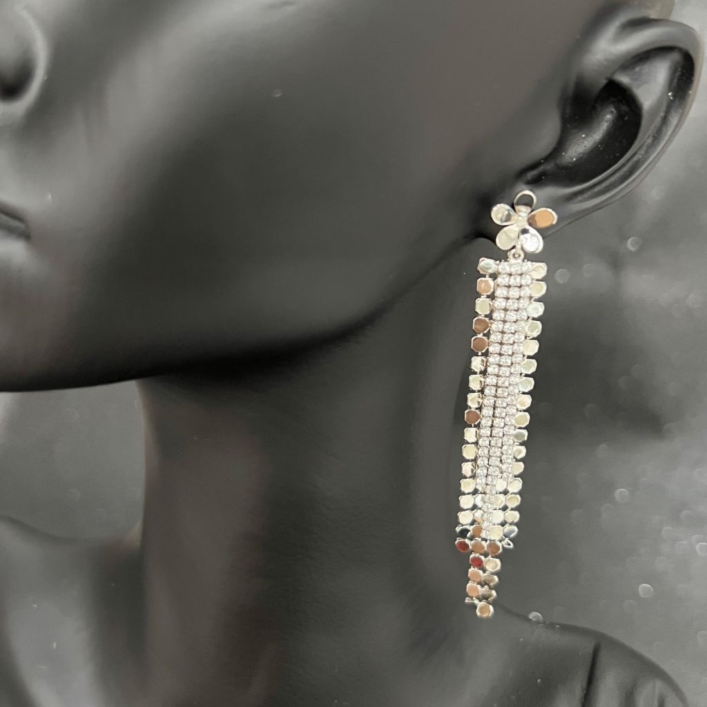  Bông Tai Cánh Hoa Tua Rua Pha Lê Trắng (AS) 