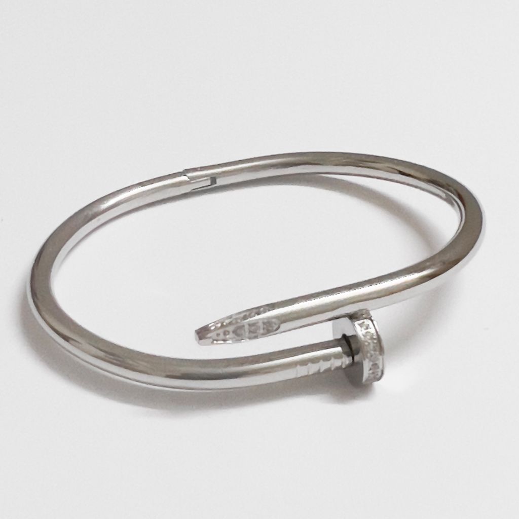  Vòng Tay Nam, Nữ TiTan Cao Cấp - Cartier Cây Đinh Màu Trắng Pha Lê (AH) 