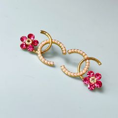  Bông Tai Chanel Cánh Hoa Bản To Màu Vàng Ngọc Trai & Pha Lê Hồng (CM) 