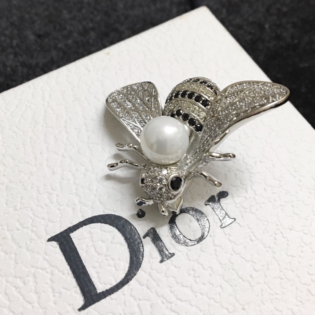  Cài Áo Nam, Nữ - Dior Con Ong Màu Trắng Ngọc Trai & Pha Lê Trắng Đen (AF) 