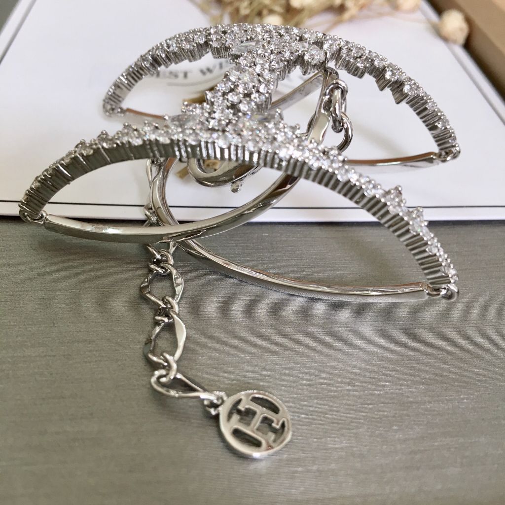  Vòng Tay Hermes Bản To Màu Trắng Pha Lê (AC) 