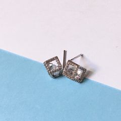  Bông Tai Hình Vuông 3D Pha Lê Trắng (AK) 