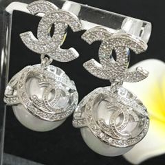  Bông Tai Chanel Màu Trắng Ngọc Trai & Pha Lê (BJ) 