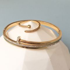  Bộ Trang Sức Cartier Titan Cao Cấp - Vòng Tay & Nhẫn Màu Vàng Pha Lê (AP) 