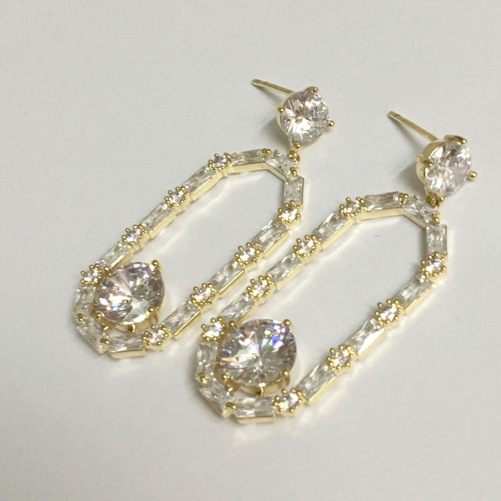  Bông Tai Chữ Nhật Bản To Màu Vàng Pha Lê Trắng (AD) 