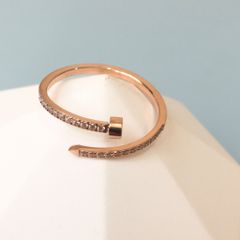  Bộ Trang Sức Cartier Titan Cao Cấp - Vòng Tay & Nhẫn Màu Vàng Hồng Pha Lê (AP) 