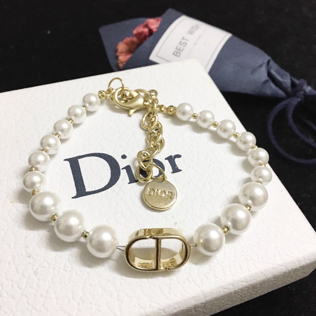  Bộ Trang Sức Dior Vàng - Vòng cổ Choker & Vòng Tay Ngọc Trai Quý Phái 