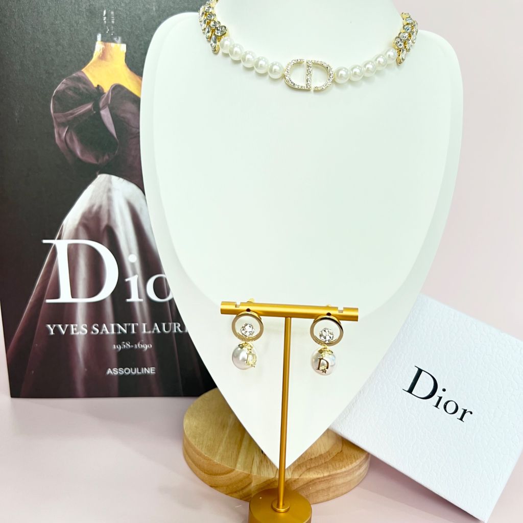  Bộ Trang Sức Dior Trắng - Vòng cổ Choker & Bông Tai Ngọc Trai, Pha Lê 6 Kiểu Đeo Quý Phái (AM) 
