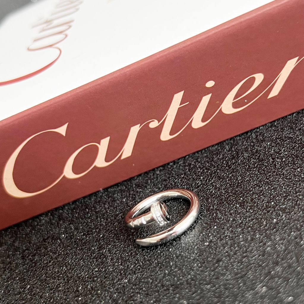  Nhẫn Titan Cao Cấp - Cây Đinh Cartier Màu Trắng Pha Lê (AB) 