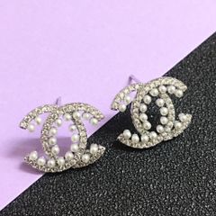  Bông Tai Chanel Màu Trắng Ngọc Trai & Pha Lê (AY) 