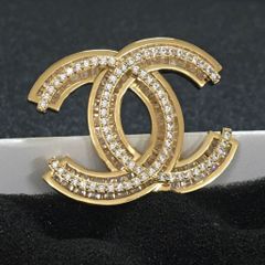  Cài Áo Nam, Nữ - Chanel Màu Vàng Pha Lê (AW) 