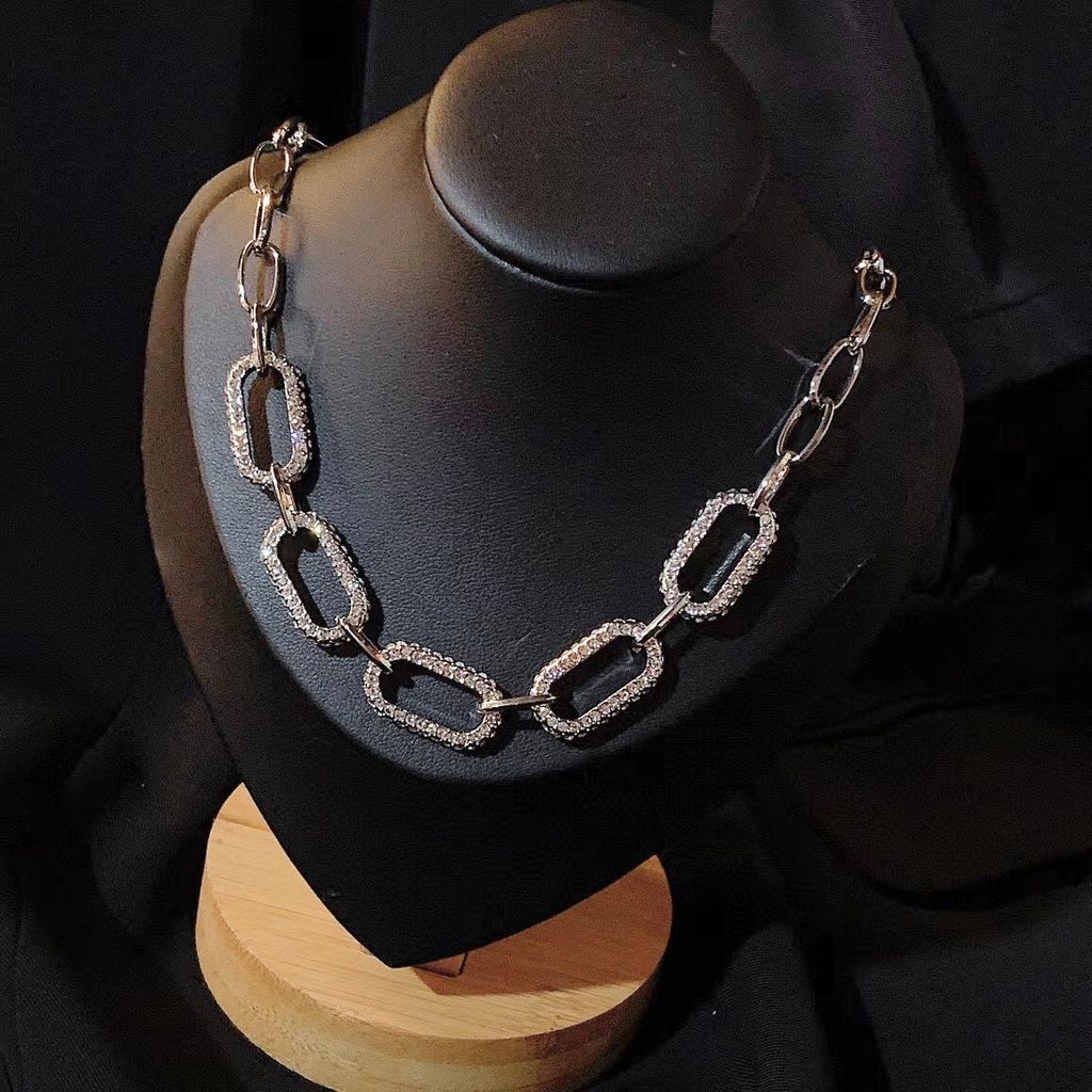  Dây Chuyền Ngắn - Choker APM Pha Lê Trắng Phong Cách Cá Tính 