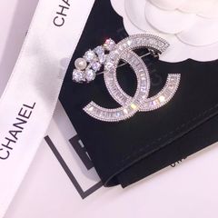  Cài Áo Nam, Nữ - Chanel Màu Trắng Ngọc Trai & Pha Lê (CE) 