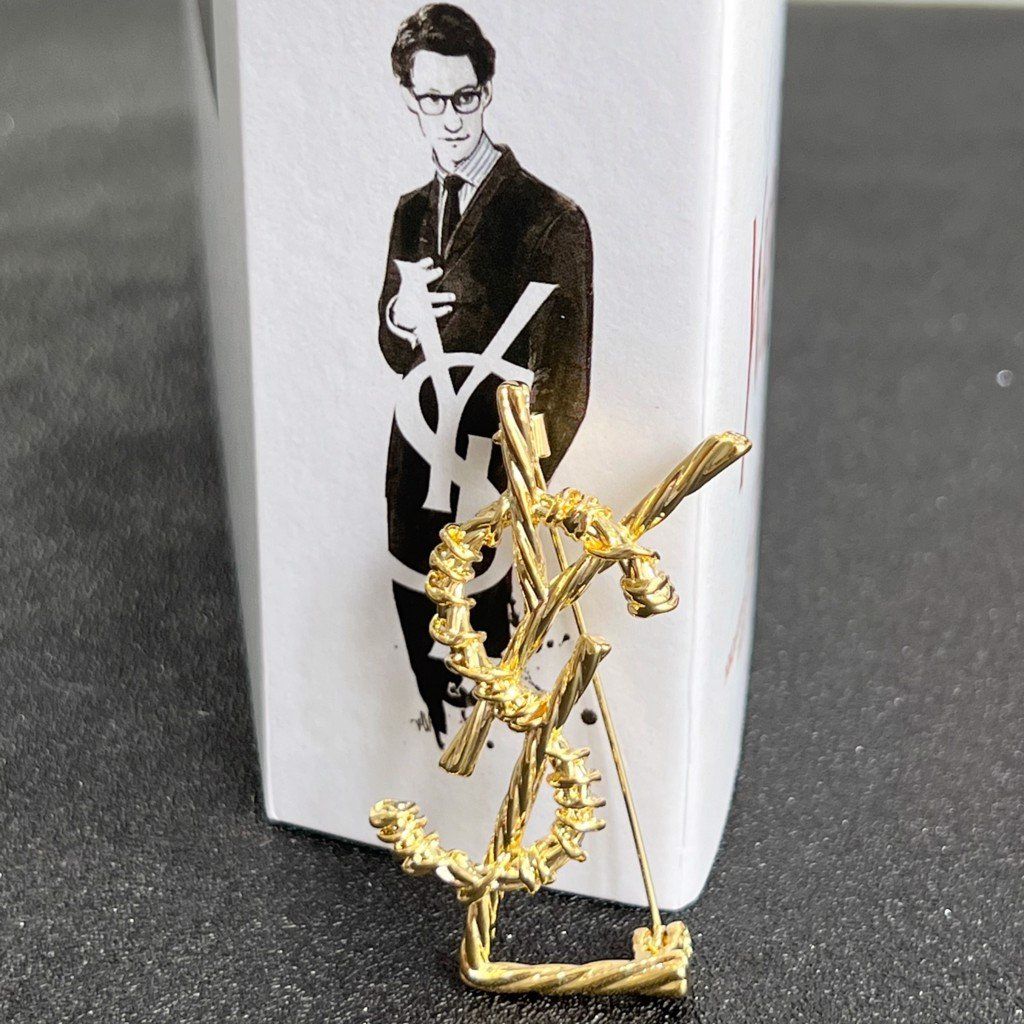  Cài Áo Nam, Nữ - YSL Màu Vàng Bản Nhỏ Phong Cách Cá Tính (AP) 