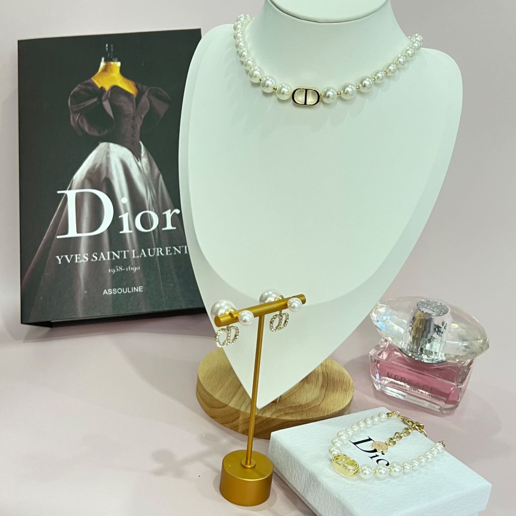  Bộ Trang Sức Dior Vàng - Vòng cổ Choker, Vòng Tay & Bông Tai Ngọc Trai, Pha Lê 2 Kiểu Đeo Quý Phái (AC) 