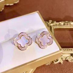  Bông Tai Cỏ 4 Lá May Mắn Bản To 1,8cm Vỏ Trai Thiên Nhiên & Pha Lê Trắng (AH) 