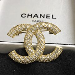  Bộ Trang Sức Chanel Vàng - Cài Áo & Bông Tai Pha Lê Trắng (AF) 