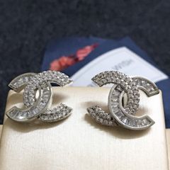  Bông Tai Chanel Màu Trắng Pha Lê (BR) 