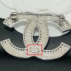  Cài Áo Nam, Nữ - Chanel Màu Trắng Ngọc Trai & Pha Lê (CZ) 