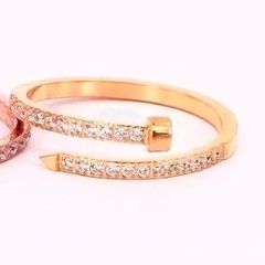  Nhẫn Titan Cao Cấp - Cây Đinh Cartier Màu Vàng Pha Lê (AJ) 