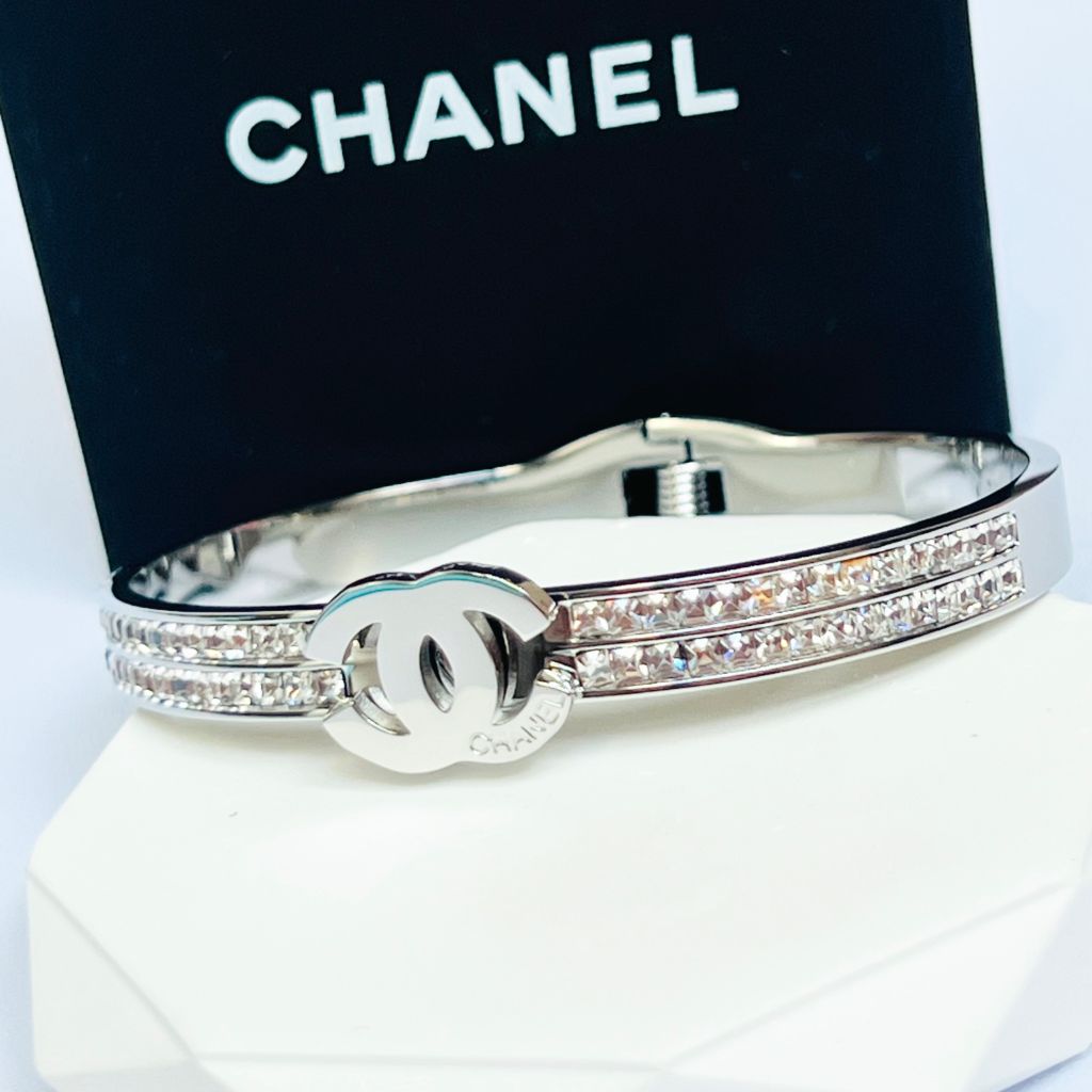  Vòng Tay TiTan Cao Cấp - Chanel Màu Trắng Pha Lê (AE) 