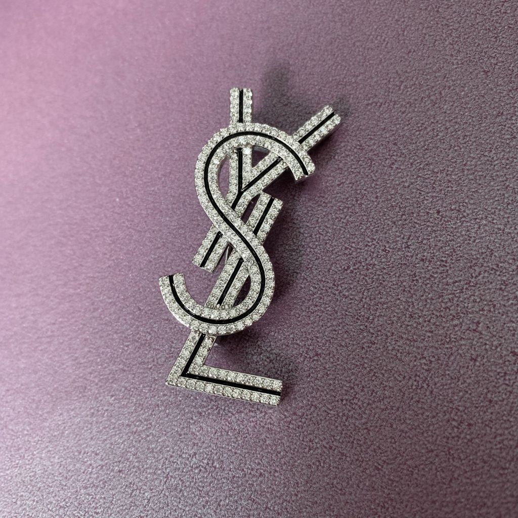  Cài Áo Nam, Nữ - YSL Màu Trắng Pha Lê (AD) 