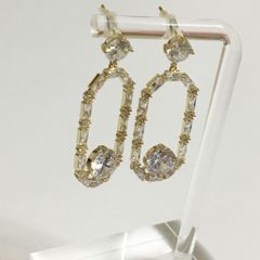  Bông Tai Chữ Nhật Bản To Màu Vàng Pha Lê Trắng (AD) 