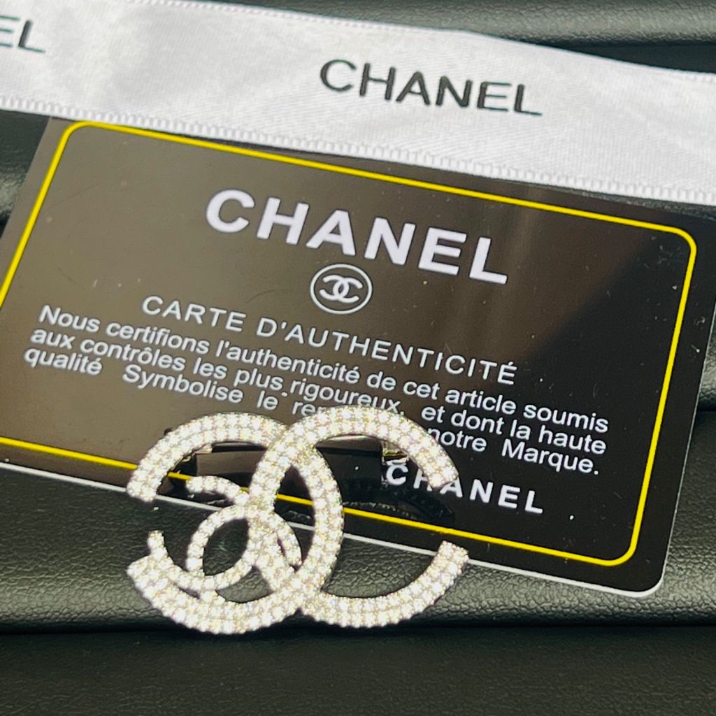  Cài Áo Nam, Nữ - Chanel Pha Lê Trắng (DD) 