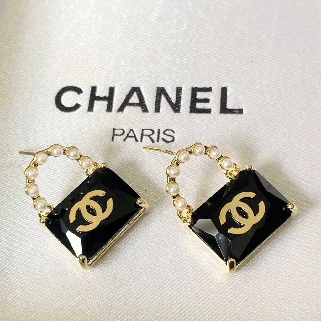  Bông Tai Túi Xách Chanel Bản To Màu Vàng Pha Lê Đen & Ngọc Trai (BW) 