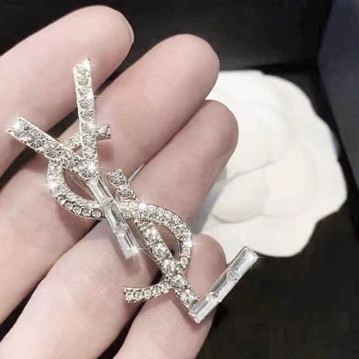  Cài Áo YSL Trắng Pha Lê (AP) 