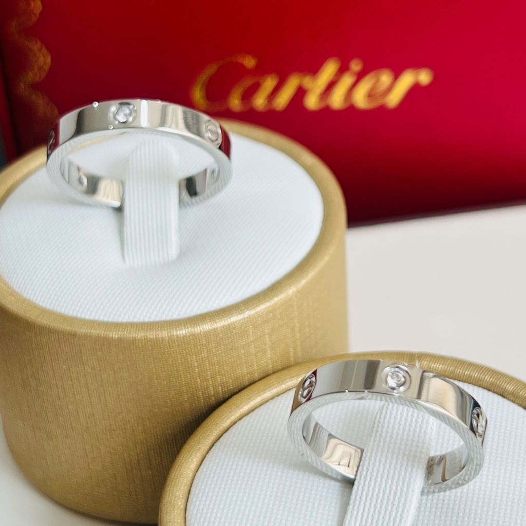  Nhẫn Cặp Đôi Tình Yêu - Cartier Màu Trắng TiTan Cao Cấp Pha Lê (AF) 