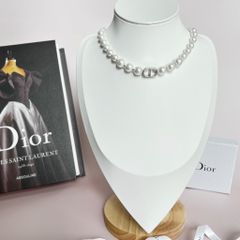  Bộ Trang Sức Dior Trắng - Vòng cổ Choker & Bông Tai Ngọc Trai, Pha Lê 3 Kiểu Đeo Quý Phái (AA) 