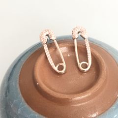  Bông Tai Cây Kim Tâm Pha Lê Hồng (AG) 