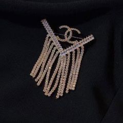  Cài Áo Nam, Nữ - Chanel Màu Trắng Pha Lê (CB) 