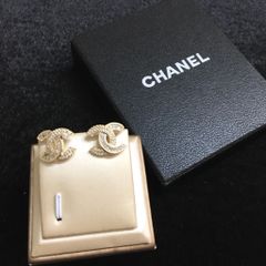  Bông Tai Chanel Màu Vàng Pha Lê Trắng (BS) 