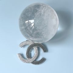  Cài Áo Nam, Nữ - Chanel Màu Trắng Pha Lê Đen & Trắng (CX) 