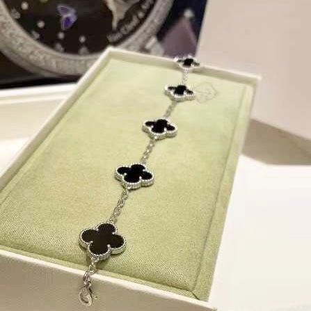  Bộ Trang Sức Cỏ 4 Lá May Mắn Trắng Đen Size 1cm - Dây Chuyền, Vòng Tay & Bông Tai Pha Lê (AR) 