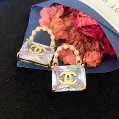  Bông Tai Chanel Túi Xách Bản To Màu Vàng Pha Lê Trắng & Ngọc Trai (BU) 