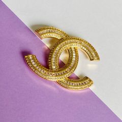  Cài Áo Nam, Nữ - Chanel Màu Vàng Pha Lê Trắng (BS) 