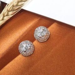  Bông Tai Chanel Màu Trắng Pha Lê (BZ) 