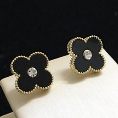  Bông Tai Cỏ 4 Lá May Mắn Màu Đen Bản To 1,4cm Pha Lê (AA) 