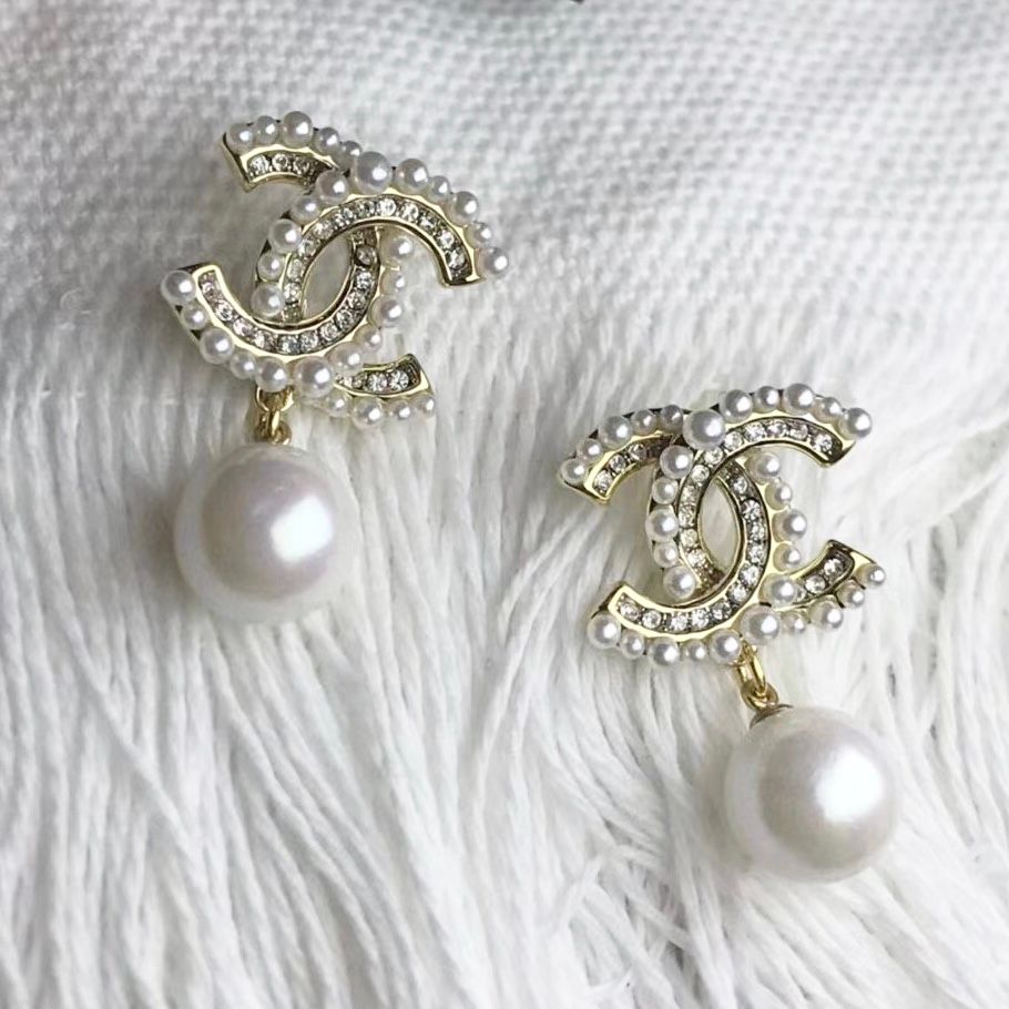  Bông Tai Chanel Màu Vàng Ngọc Trai & Pha Lê Trắng (BJ) 