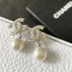  Bông Tai Chanel Màu Trắng Ngọc Trai & Pha Lê (CD) 